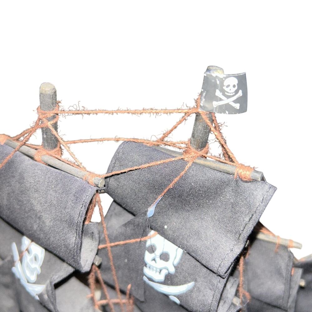 Pirate - Picture 5 of 6